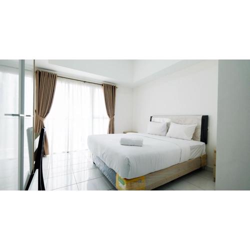 Scenic Studio Room at Casa De Parco Apartment By Travelio