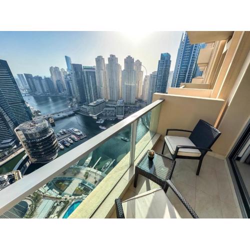 Scenic view studio/Dubai Marina