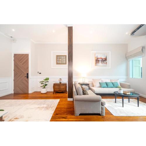 Sclass Penthouse Changmoi Road Center Old City