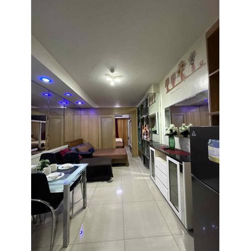 SD staycation Shell Residences facing moa complex