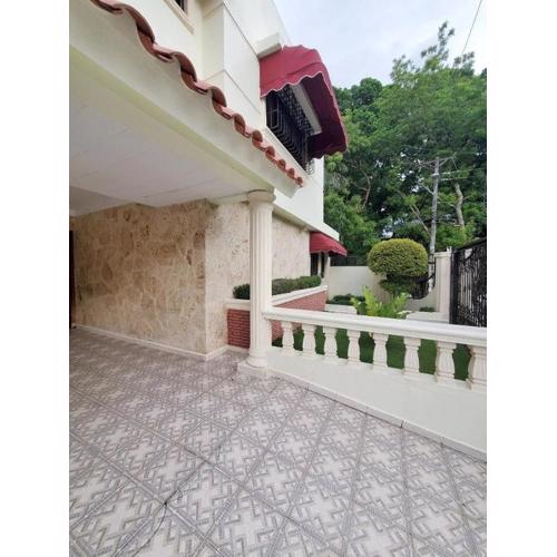 SDQ Villa Isabel, NO FUMAR, cerca embajada EEUU