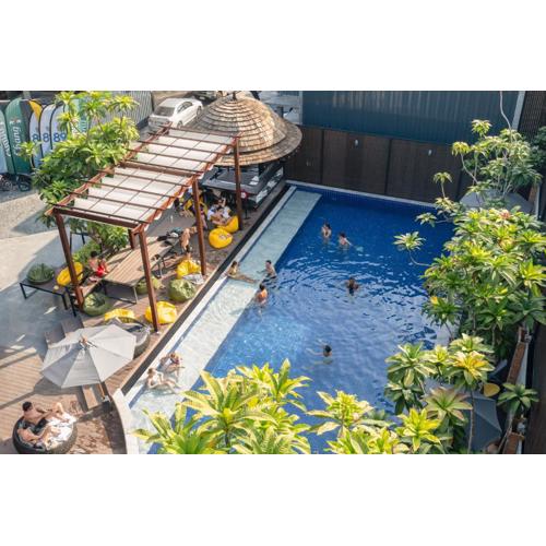 Sea Beach Hostel & Club AoNang Beachfront