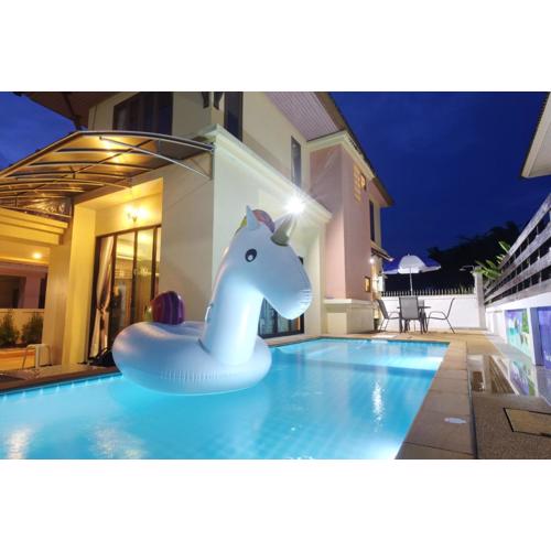 Sea eagle pool villa