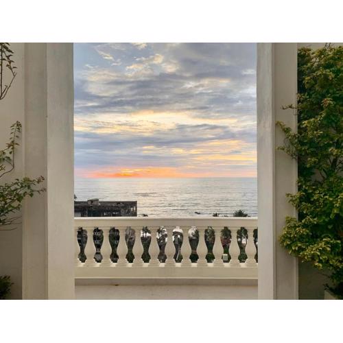 Sea La Vie! At De Saram Residencies- Mount Lavinia