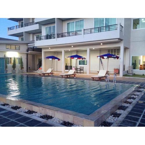 Sea Mountain Khanom Hotel