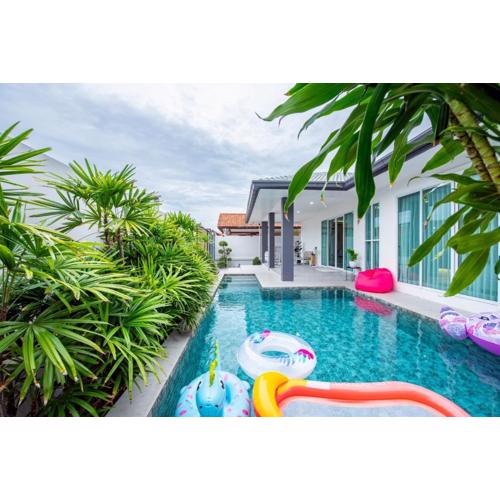 Sea of blue 芭提雅现代轻奢4卧5卫独栋泳池度假别墅