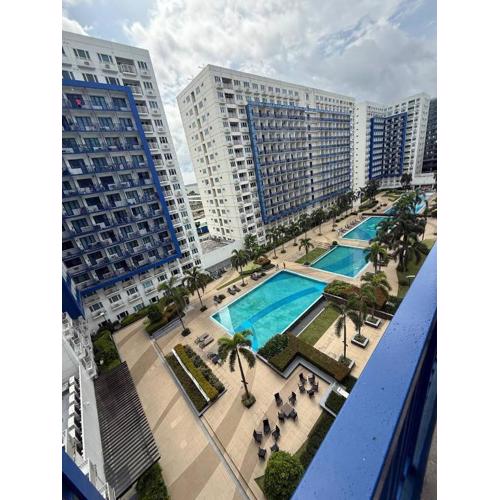 Sea Residences Affordable Staycation Near MOA - by Rose