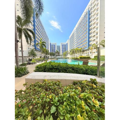 Sea Residences MOA Manila by Paul