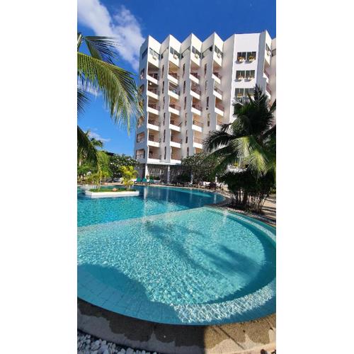 SEA SAND SUN CONDOMINIUM RAYONG Double Superior Condo with seaview - 7th floor free wifi