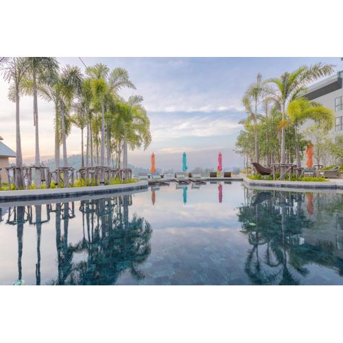 Sea View 1-BR 36 m2 Panora Surin by Holy Cow