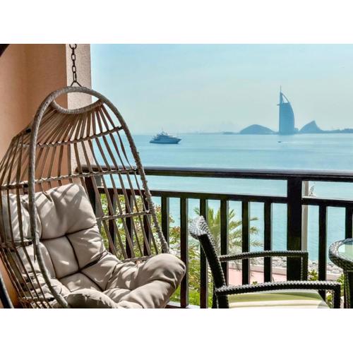 Sea View 1BR in 5 Star Resort - Palm Jumeirah
