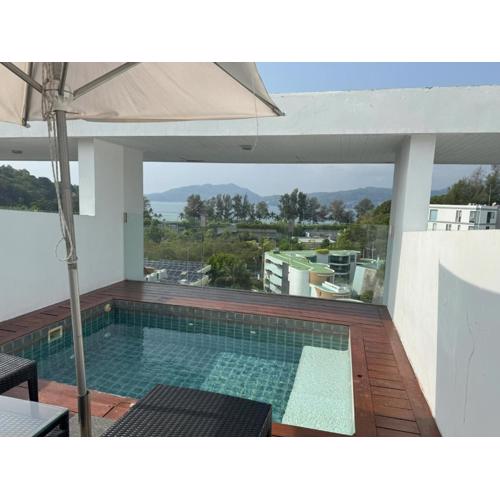 Sea view studio with private terrace & pool