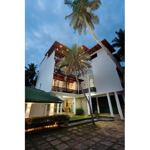 Sea View Tourist Inn