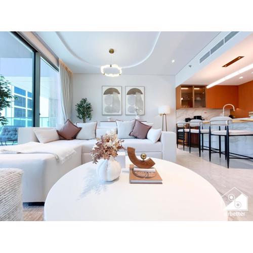 Seafront Serenity Palm Escape with Pool Access