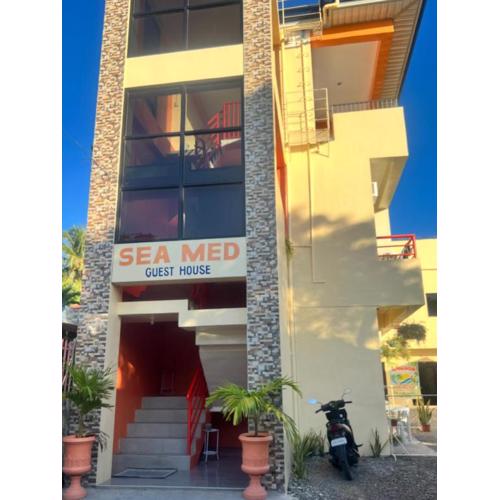 Seamed Guest House - Family Room A