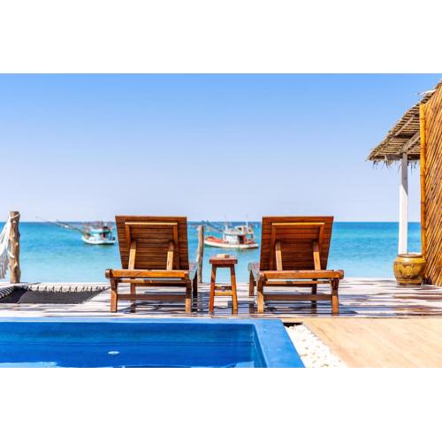 SeaSalt BeachFront Holiday Home, Private pool, 2 Bedroom house