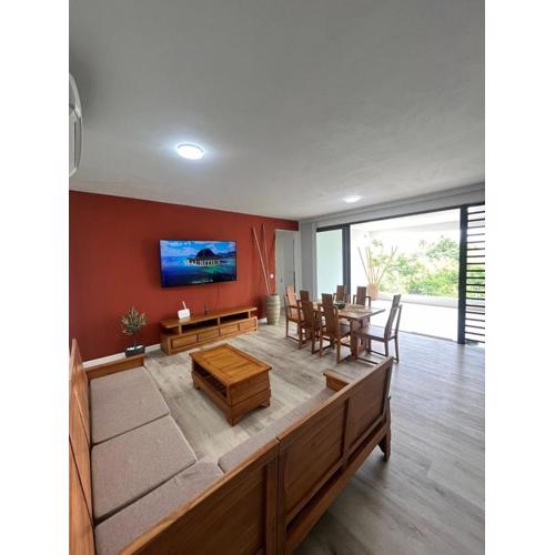 Seascape Holidays Near CLUB MED ALBION MTA PERMIT