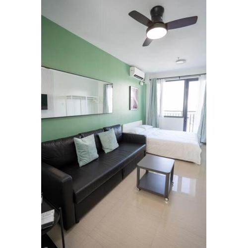 Seaside Charm-Cozy Studio Retreat Shore 2