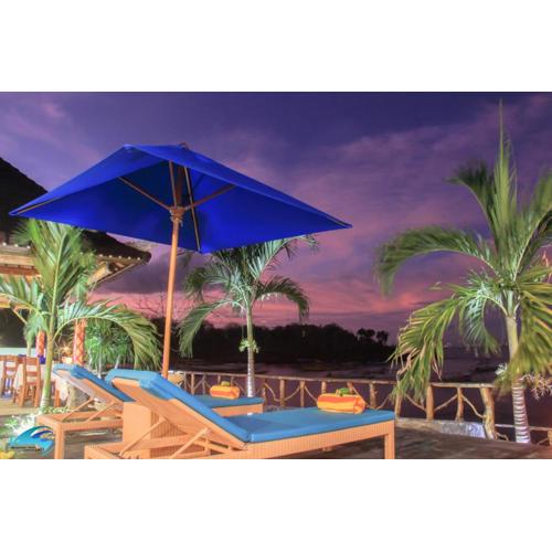 Seaside Huts Lembongan