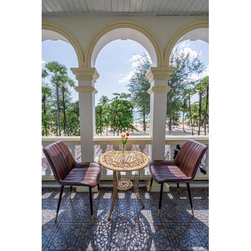 Seaside Patong House - Newly Open