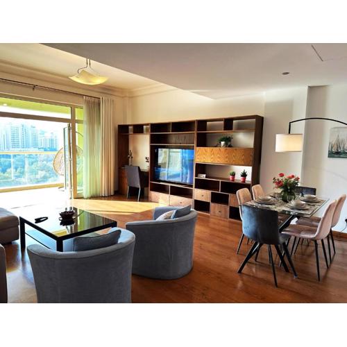 Seaside Serenity Residence Elegant 1BR Escape in Palm Jumeirah by La Buena vida holiday homes