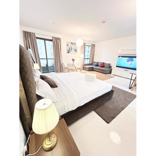 Seaside Spacious Studio with Vibrant Vibes in JBR By SWEET HOMES