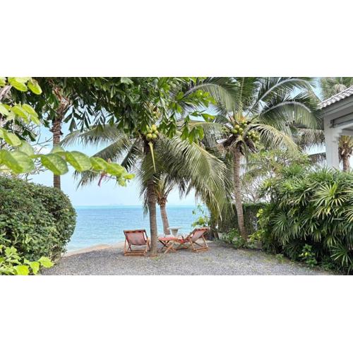 Seaside Villa Bangpor - A Beachside Retreat