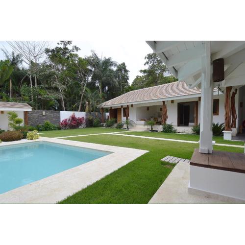 Seaside villa with housekeeping staff - Las Terrenas