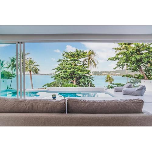 Seaview Beachfront Villa 1