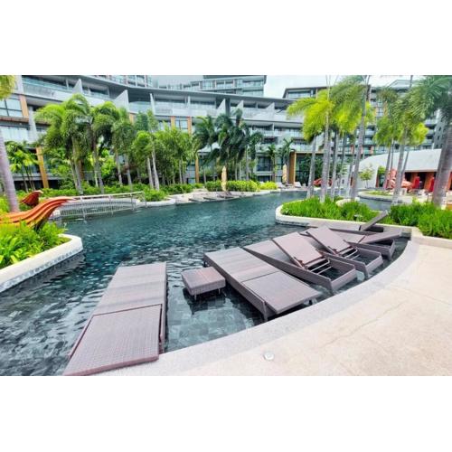 Seaview Condo In 5 Star Resort MG1