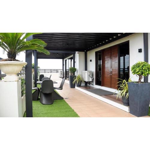 Sebastien Hotel