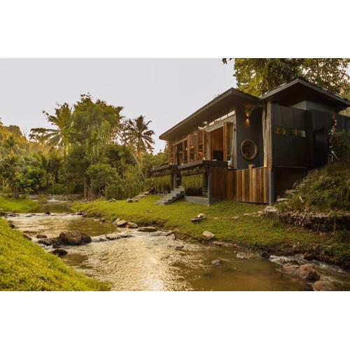 Secret Window Residency