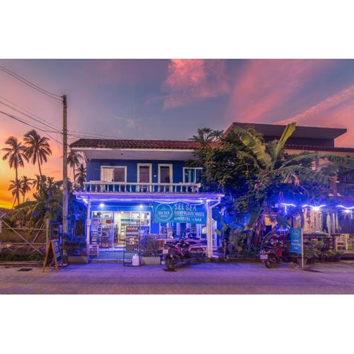 See Sea Backpackers House