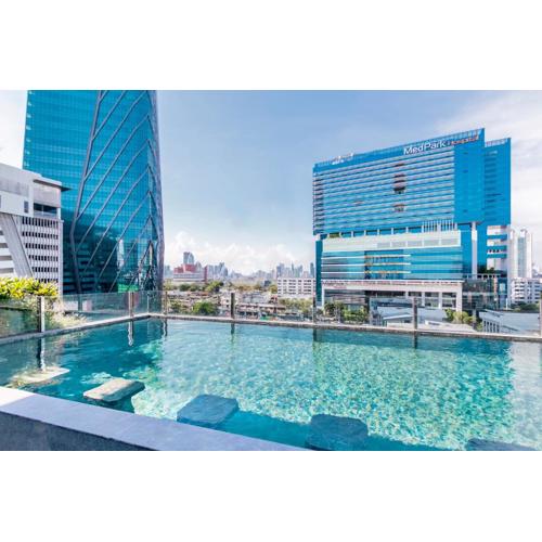 Seekers Finders Rama IV Hotel SureStay Collection by BW