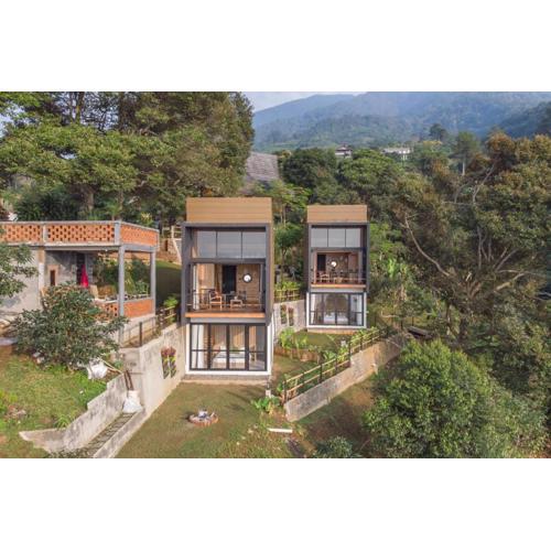 Selayang Oribu - Cabin on the Mountain