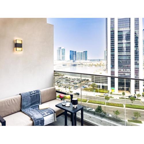 Select Stay-Studio in MAG 318 - Minutes to Dubai Mall