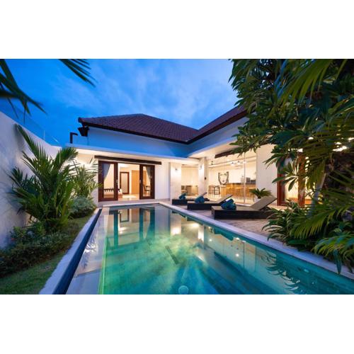 Selina - PROMO- Berawa - 3 BDR - Brand NEW Villa - HUGE Pool