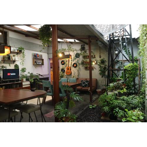 SEMERU HOSTEL MALANG