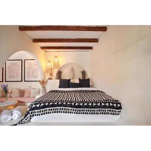 Seminyak Beach Bungalow Studio Villa 1 with private pool SBB1