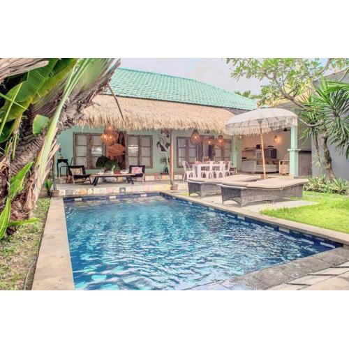 Seminyak Beach Seasalt Hibiscus Villa VH