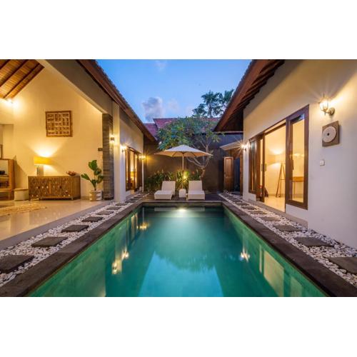 [Seminyak central] private 3 bedrooms villa with swimming pool