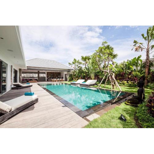 Seminyak Modern Villa 4 Br Fully Serviced 5