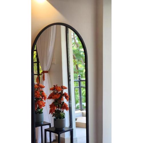 Serene and Spacious studio near UN