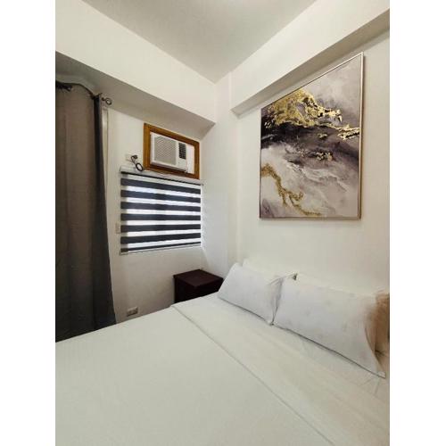 Serene Getaway with Prime Emperador View