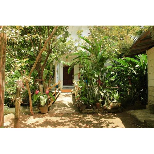 Serene Home Unawatuna