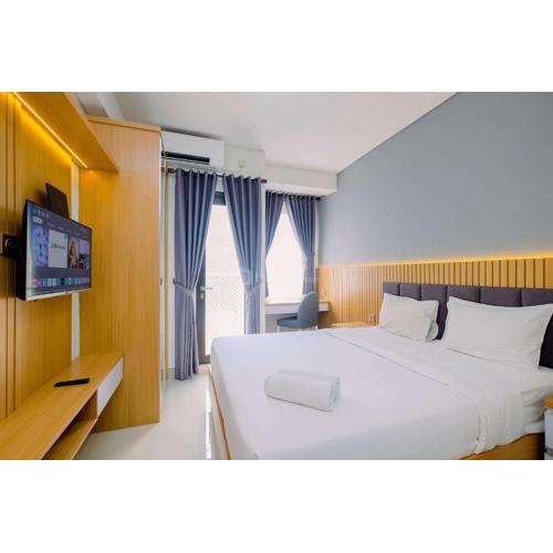 Serene Stay Studio Transpark Cibubur Apartment By Travelio