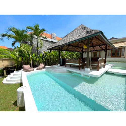 Serene Tropical Oasis 2BR Private Pool Villa Canggu's Heart