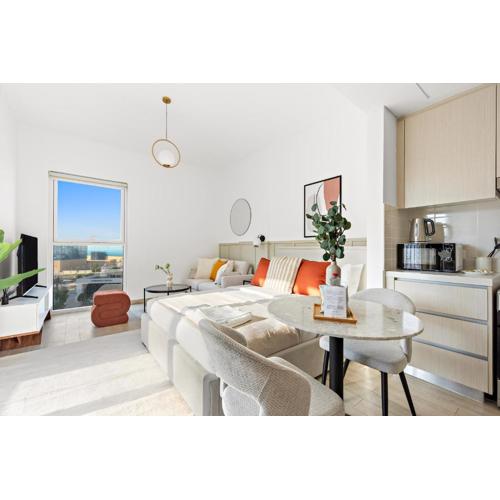 Serenity Studio Retreat at the Heart of Yas