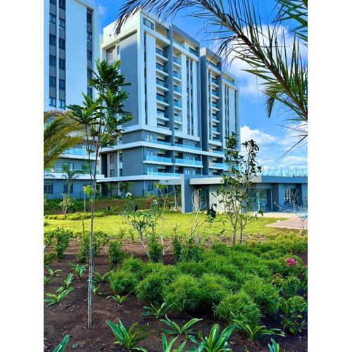 Serenity Sunset View Apartment Hotel - Verdant Garden