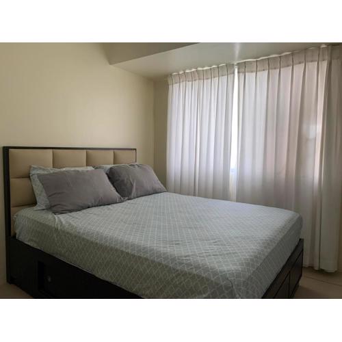 Serin Tagaytay West Tower